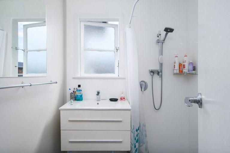 Photo of property in 24 Haldane Street, Elgin, Gisborne, 4010