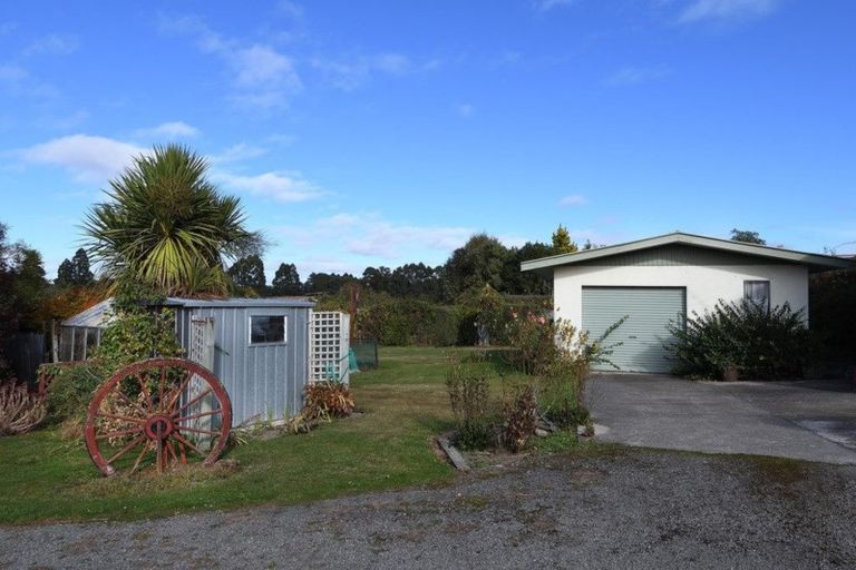 Photo of property in 120 District Road, Palmerston, 9430