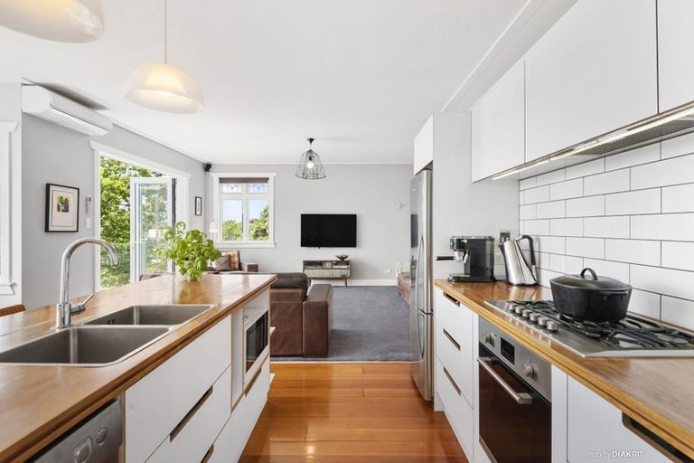 Photo of property in 15 Laura Avenue, Brooklyn, Wellington, 6021