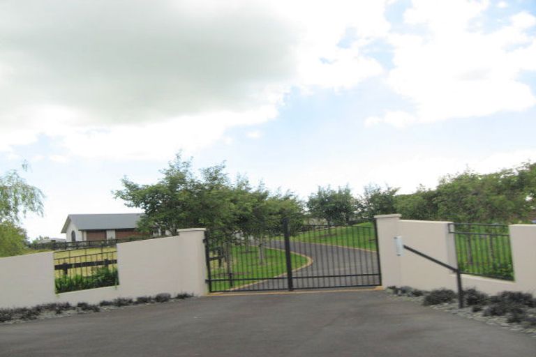 Photo of property in 22 Leamy Way, Karaka, Drury, 2578