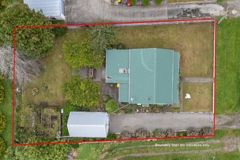 Photo of property in 18 Alfredton Road, Eketahuna, 4900