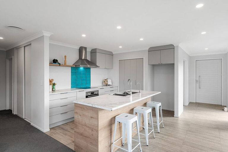 Photo of property in 23 Kotiate Street, Papamoa Beach, Papamoa, 3118