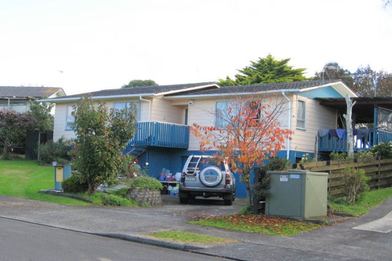 Photo of property in 15 Pulman Place, Clover Park, Auckland, 2019