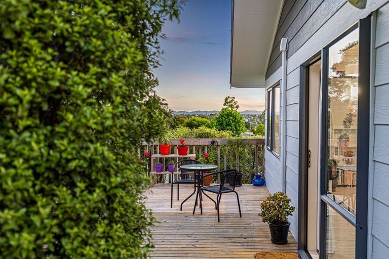 Photo of property in 84a Anich Road, Massey, Auckland, 0614