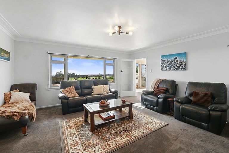 Photo of property in 1467 Mangorei Road, Mangorei, New Plymouth, 4371