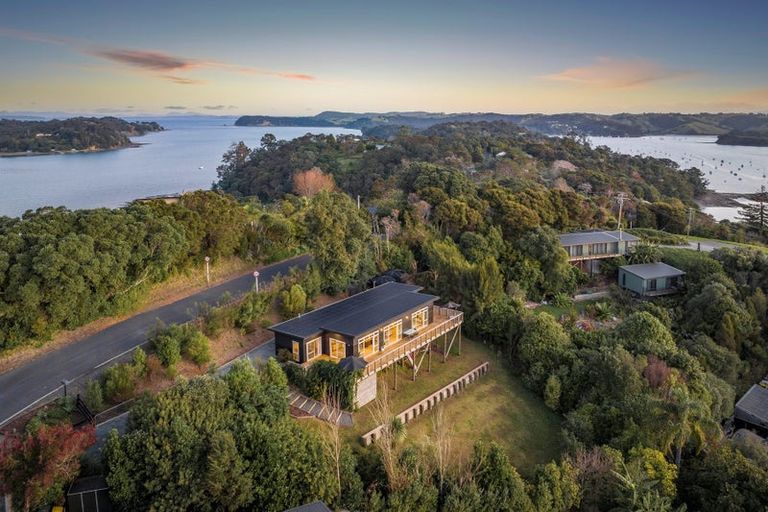 Photo of property in 87 Ridge Road, Mahurangi East, Warkworth, 0982