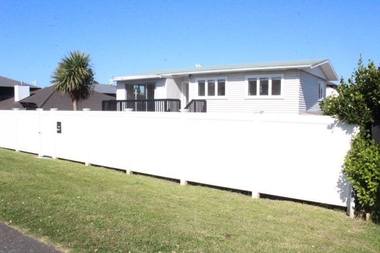 Photo of property in 146 Wellington Street, Howick, Auckland, 2014