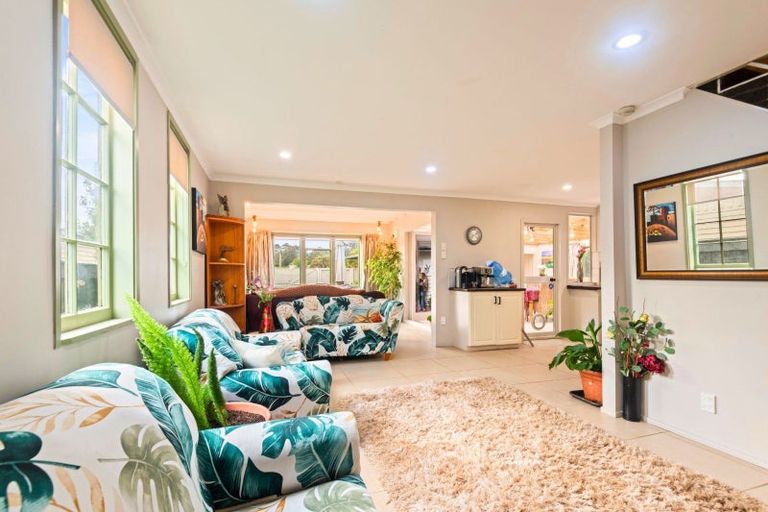 Photo of property in 41 Koputara Road, Himatangi Beach, Foxton, 4891