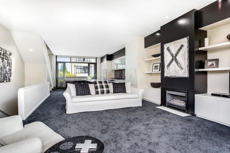 Photo of property in 12b Domain Drive, Parnell, Auckland, 1052