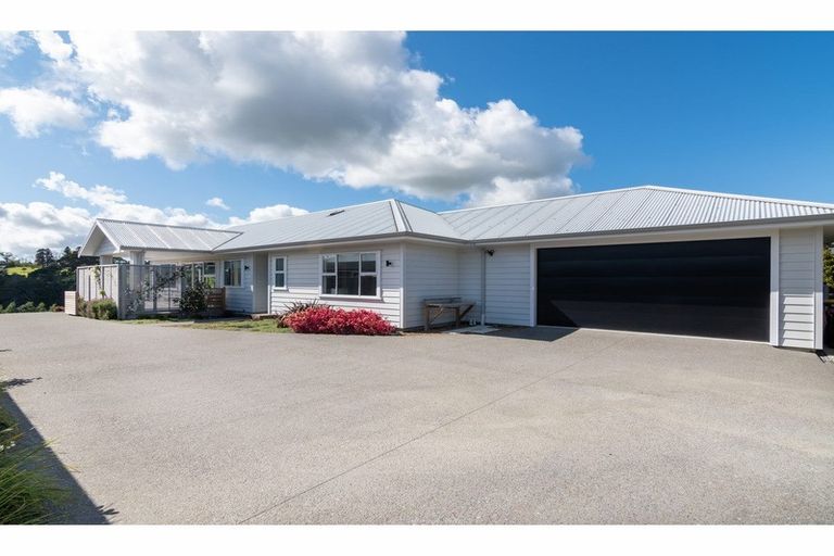 Photo of property in 4 York Terrace, Riverhead, 0820