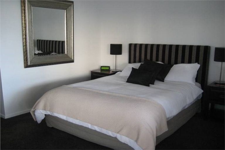 Photo of property in 301/7 Humber Street, Pandora, Napier, 4110