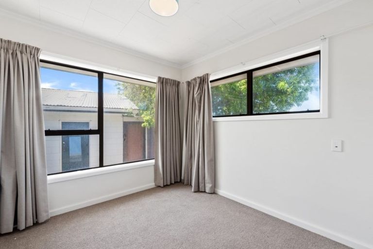 Photo of property in 69 Boston Avenue, Hornby, Christchurch, 8042