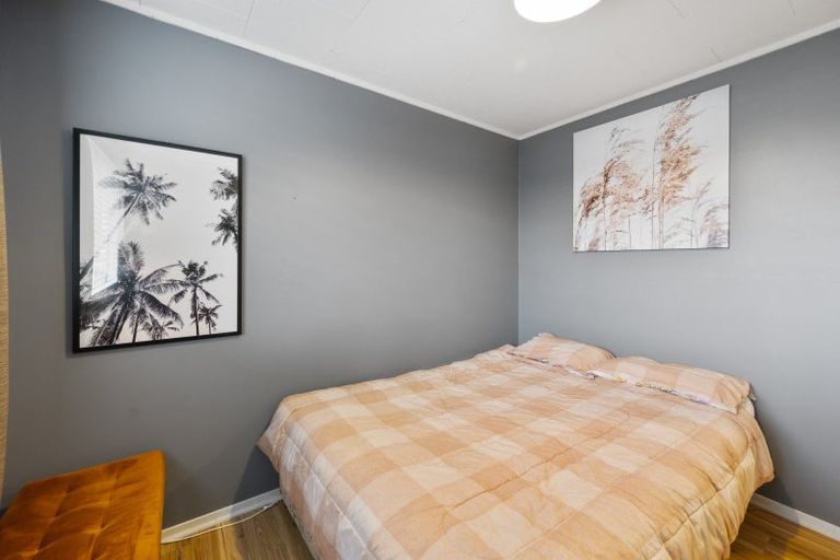 Photo of property in 28 Neal Crescent, Onekawa, Napier, 4110