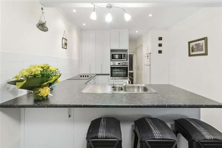 Photo of property in 1/11 Walter Street, Hauraki, Auckland, 0622