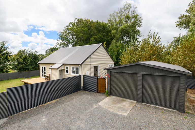 Photo of property in 71d Avenue Road, Foxton, 4814