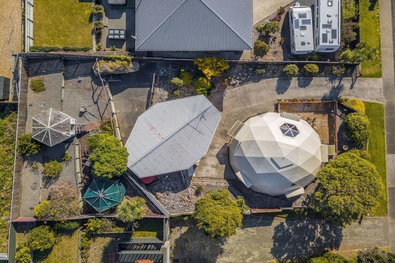 Photo of property in 12 Island View Terrace, Waikanae Beach, Waikanae, 5036