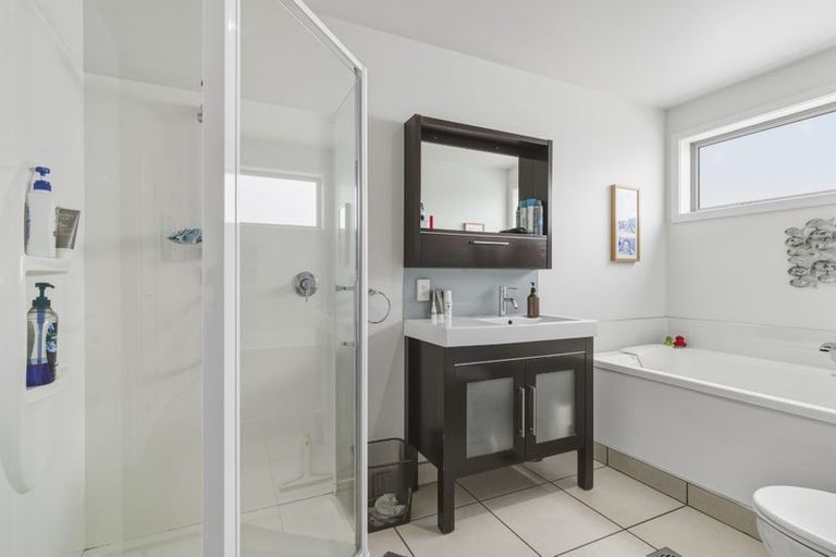 Photo of property in 48 Holyport Close, Fairfield, Dunedin, 9018