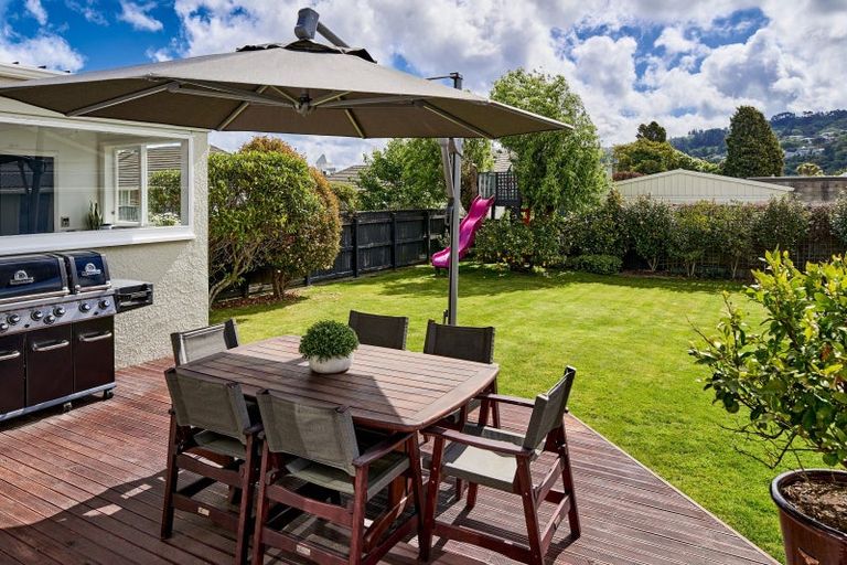 Photo of property in 4 Okura Grove, Boulcott, Lower Hutt, 5010