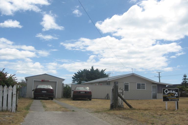 Photo of property in 2 Pukehina Parade, Pukehina, Te Puke, 3189