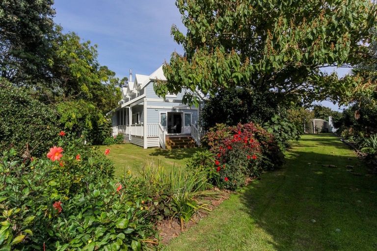 Photo of property in 11 Onaero Beach Road, Onaero, Waitara, 4383