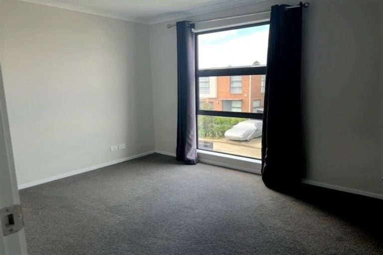 Photo of property in 1 Spotted Dove Road, Hobsonville, Auckland, 0616