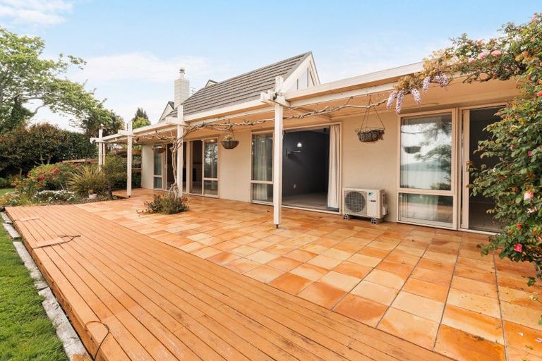 Photo of property in 45 Iriirikapua Parade, Owhata, Rotorua, 3010