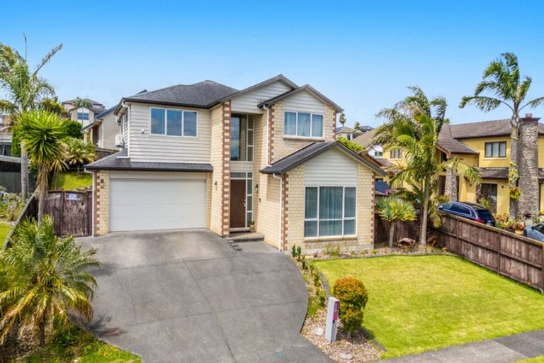 Photo of property in 51 Mt Lebanon Crescent, The Gardens, Auckland, 2105