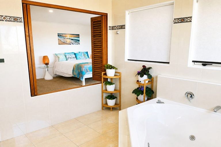 Photo of property in 58 Nautilus Drive, Gulf Harbour, Whangaparaoa, 0930
