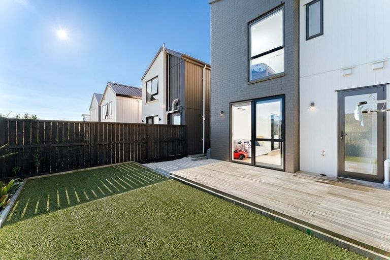 Photo of property in 63 Biokovo Street, Massey, Auckland, 0614
