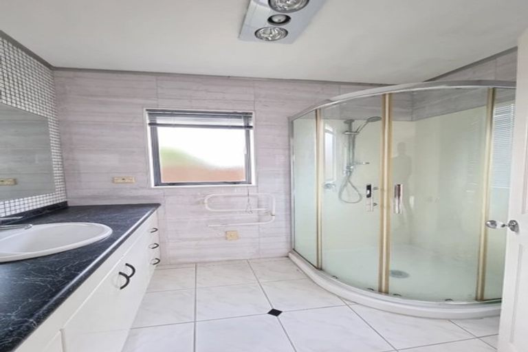 Photo of property in 1/48 Halsey Road, Manurewa, Auckland, 2102