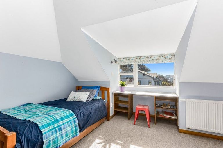 Photo of property in 194 Derwent Street, Island Bay, Wellington, 6023