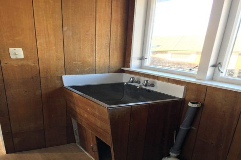 Photo of property in 16 Linley Place, Hillcrest, Auckland, 0627