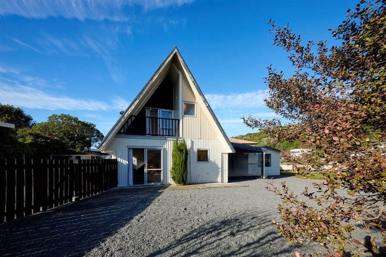 Photo of property in 103 Torquay Street, Kaikoura, 7300