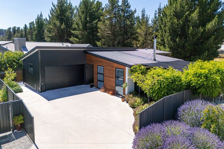 Photo of property in 12 Walker Place, Alexandra, 9320