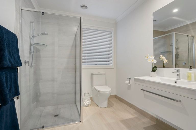 Photo of property in 32 Awatira Drive, Papamoa Beach, Papamoa, 3118