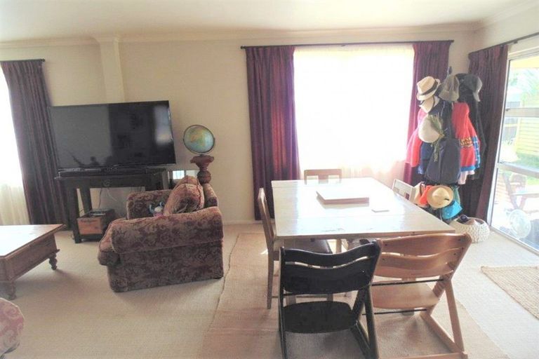 Photo of property in 22 Whittaker Street, Shannon, 4821