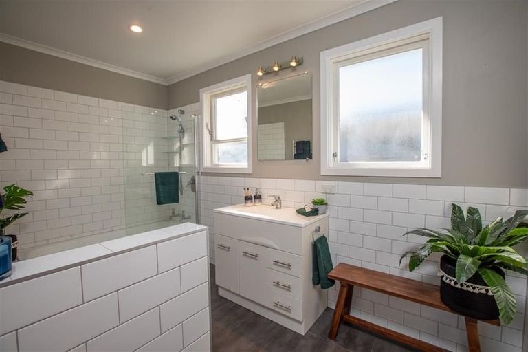 Photo of property in 38 Parata Street, Waikanae, 5036