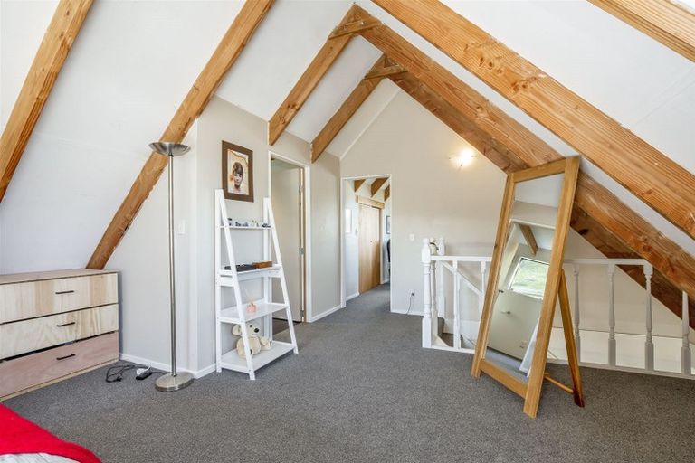 Photo of property in 5 Bobstay Lane, Whitby, Porirua, 5024