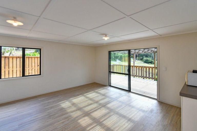 Photo of property in 78 Howard Road, Orere Point, Papakura, 2585