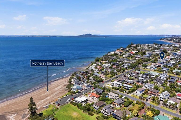 Photo of property in 1/22 Rothesay Bay Road, Rothesay Bay, Auckland, 0630