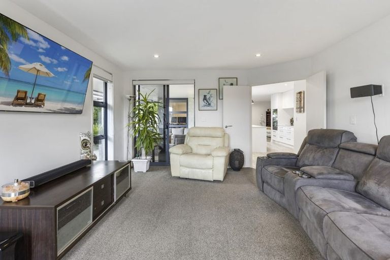 Photo of property in 105 Penetaka Heights, Pyes Pa, Tauranga, 3112