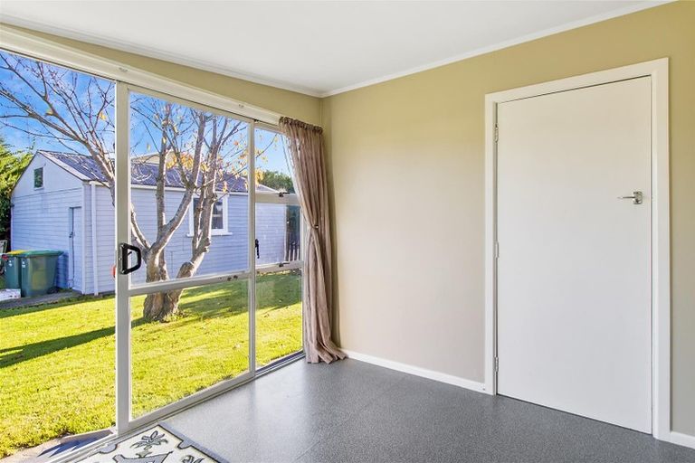 Photo of property in 11 Cameron Street, Waimate, 7924