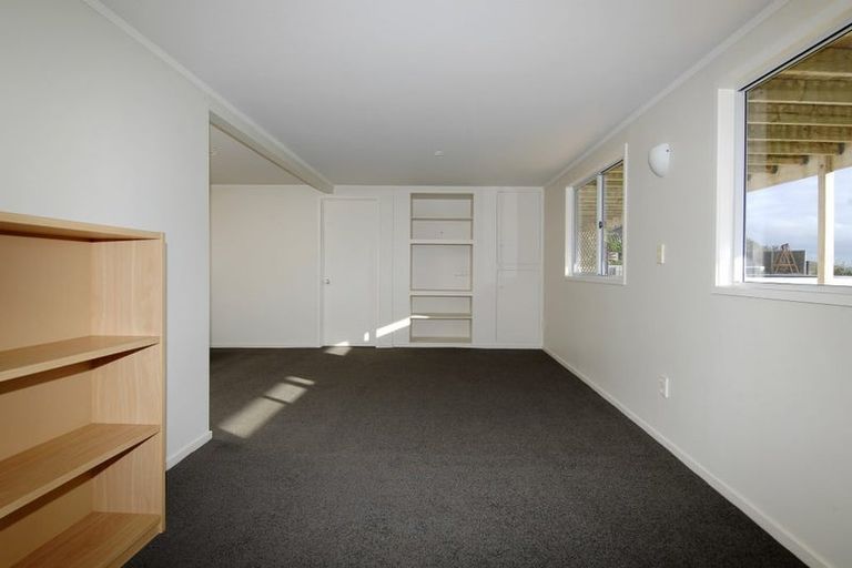 Photo of property in 1960 East Coast Road, Stillwater, Silverdale, 0993