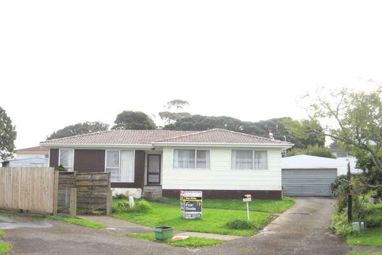 Photo of property in 43 Lisa Rise, Half Moon Bay, Auckland, 2012