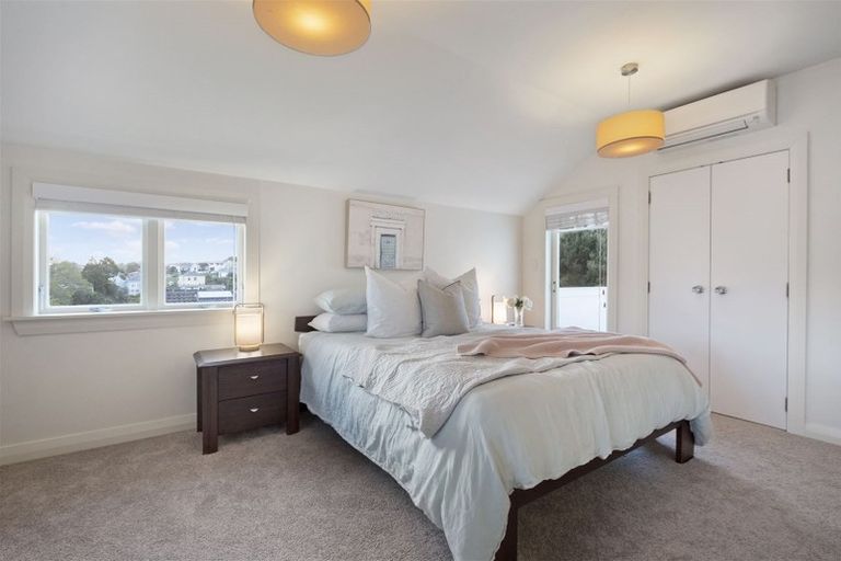 Photo of property in 1/49 Rawene Road, Birkenhead, Auckland, 0626