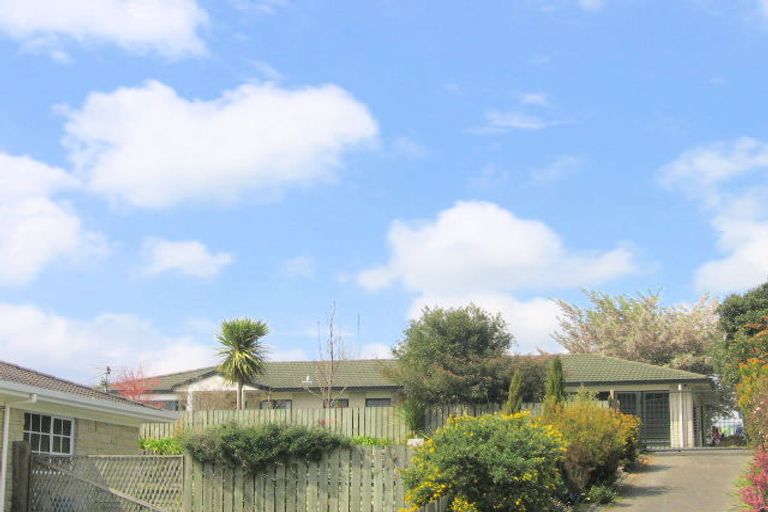 Photo of property in 3 Maple Grove, Owhata, Rotorua, 3010