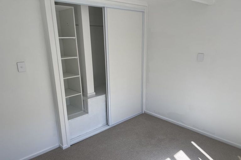 Photo of property in 48 Tiri Tiri Road, Birkdale, Auckland, 0626