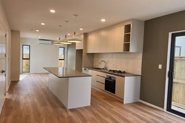 Photo of property in 4b Finlow Drive, Te Atatu South, Auckland, 0610