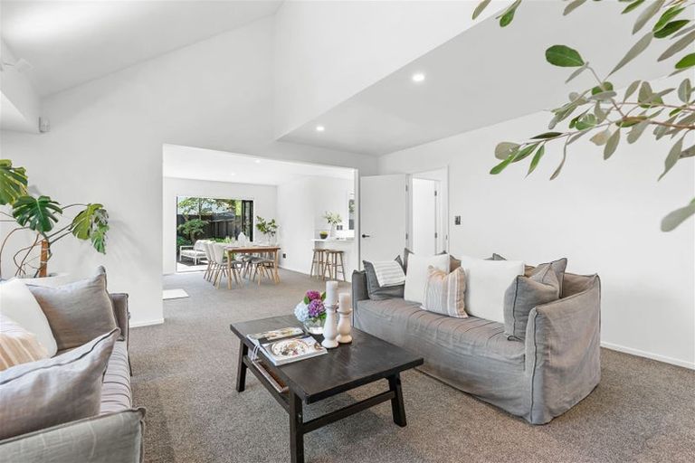 Photo of property in 71b Wairakei Road, Bryndwr, Christchurch, 8052