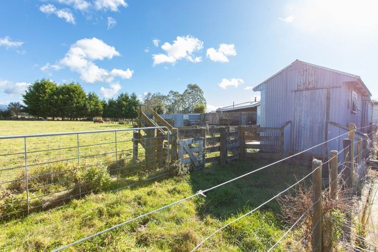 Photo of property in 6 Whenuahou Road, Takapau, Norsewood, 4974